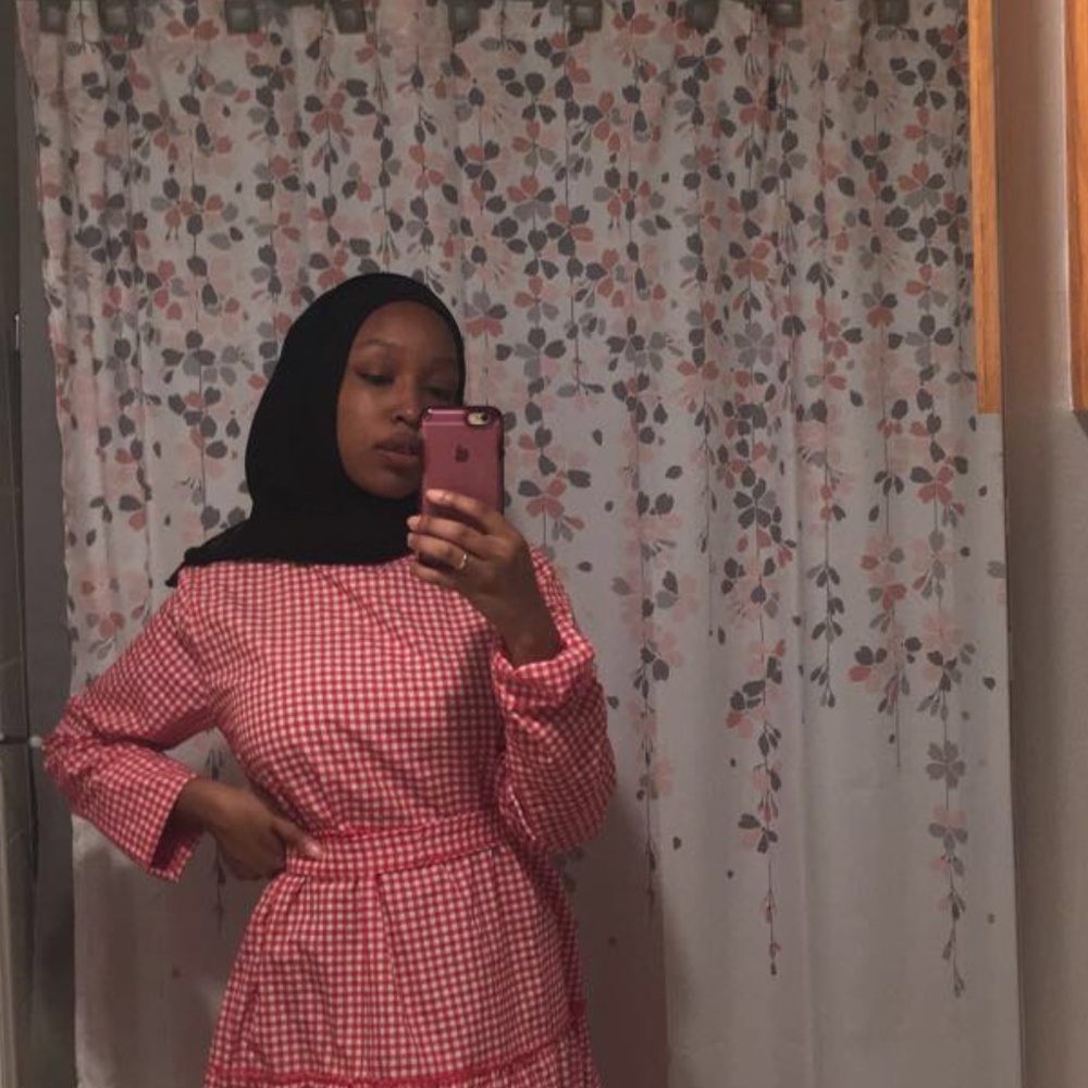 Meet your Posher, Sumaiyah